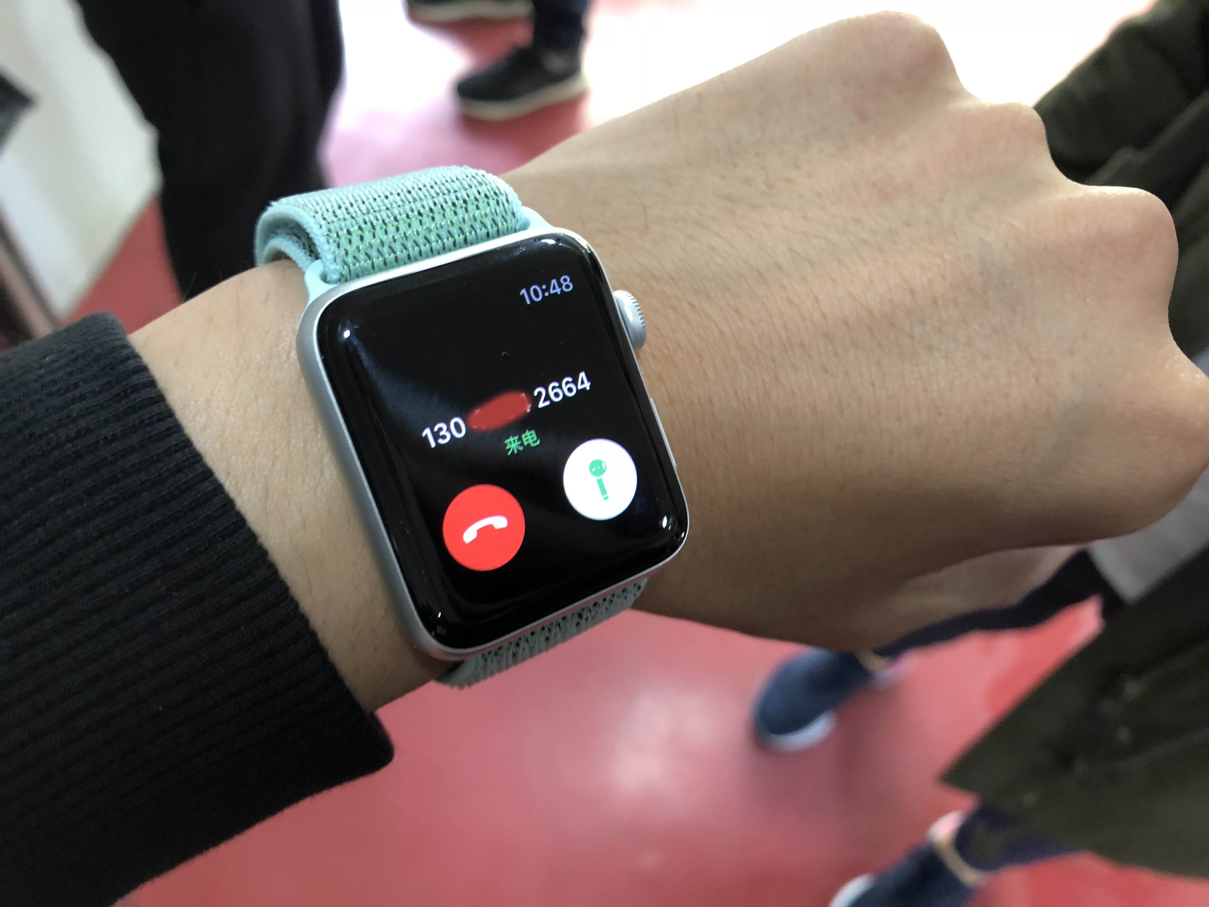 你不可能完全脱离手机，但Apple Watch给了你不带手机出门的理由