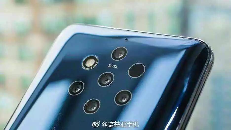 一部手机需要几个摄像头？