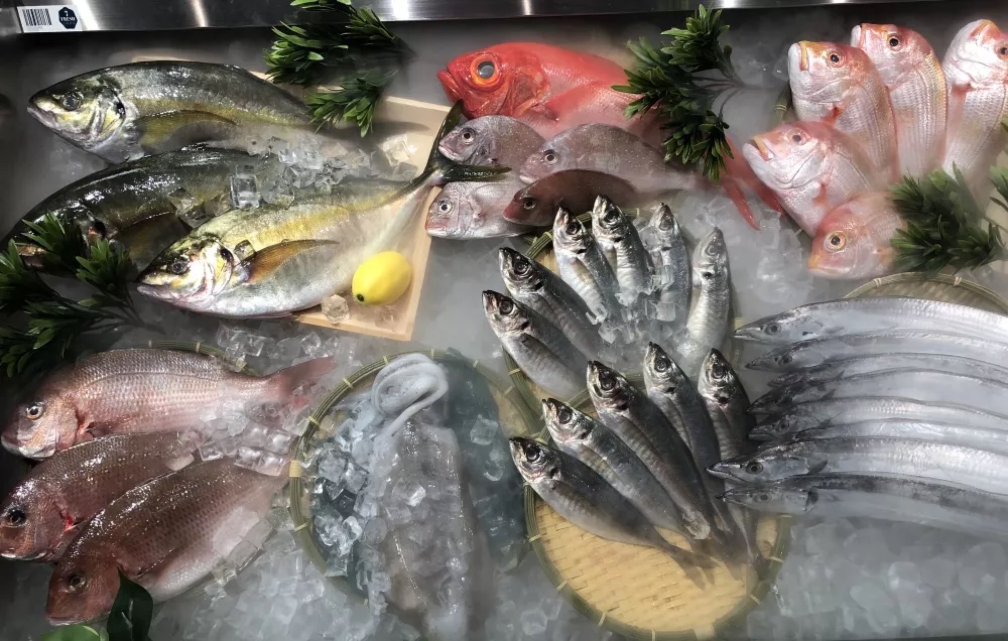 去京东的 7FRESH 逛了逛，我发现它根本不是另一个「盒马」