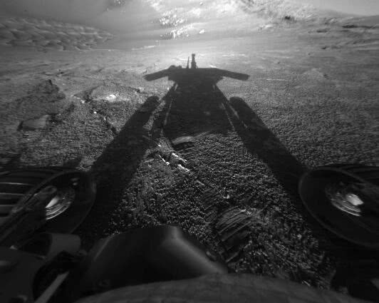 服役15年，NASA宣布“机遇号”火星探测器任务结束