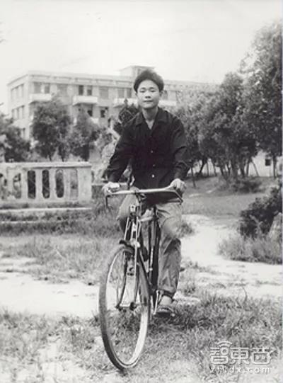 李书福20年发家史：从造车黑户到吉利帝国