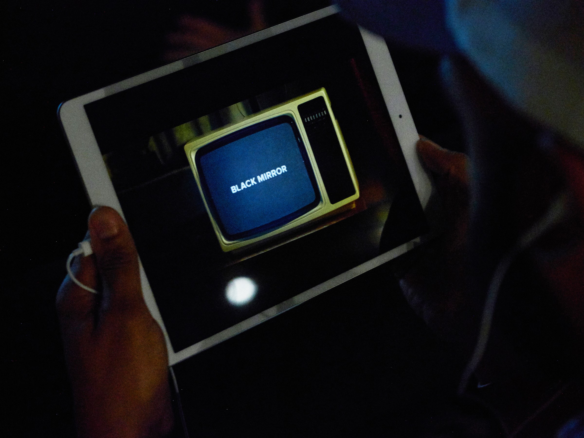 《黑镜》最新剧集上线，它的交互功能是怎么做出来的？