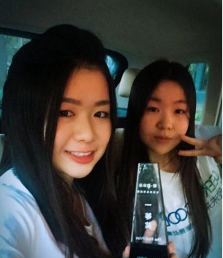 这是两位中国少女为失语者群体设计的翻译臂环, 识别精准度高达95%|发现