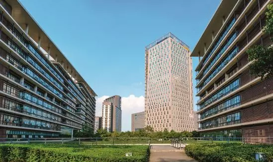腾讯、锤子、香奈儿相继亮相的成都，有哪些互联网公司可以去？