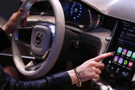 5年、2400万辆，CarPlay将在Android Auto之前抢占我们的汽车