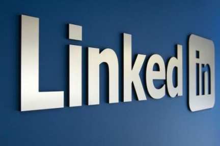 8 点 1 氪：LinkedIn净亏损扩大，腾讯与公安部携手整治伪基站