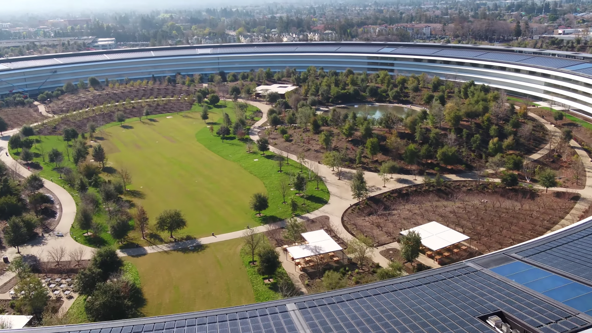 苹果新总部Apple Park已完工，员工曝光了“宇宙飞船”一系列内景图 | 图说