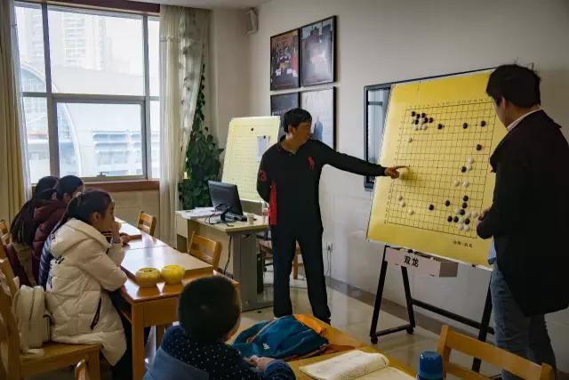 「人类尊严之战」即将开赛！相信柯洁会赢的只剩下文学家和业余棋手了？