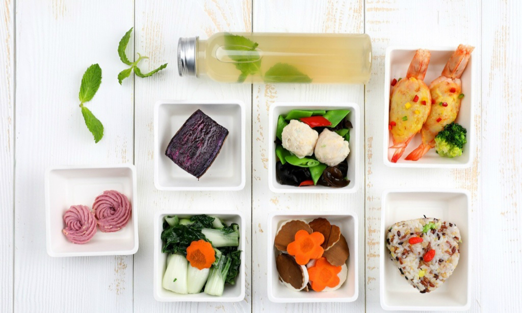 想减脂但不想吃草？「Yota美食」每天为你配送不重样的健康中餐