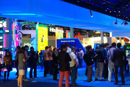 【组图】CES 2017 上除了无人驾驶，还有各种酷炫的电视和用眼球控制的手机