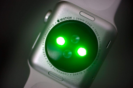 苹果又被“专利流氓”给缠上了，这次是因为 Apple Watch 的心率传感器