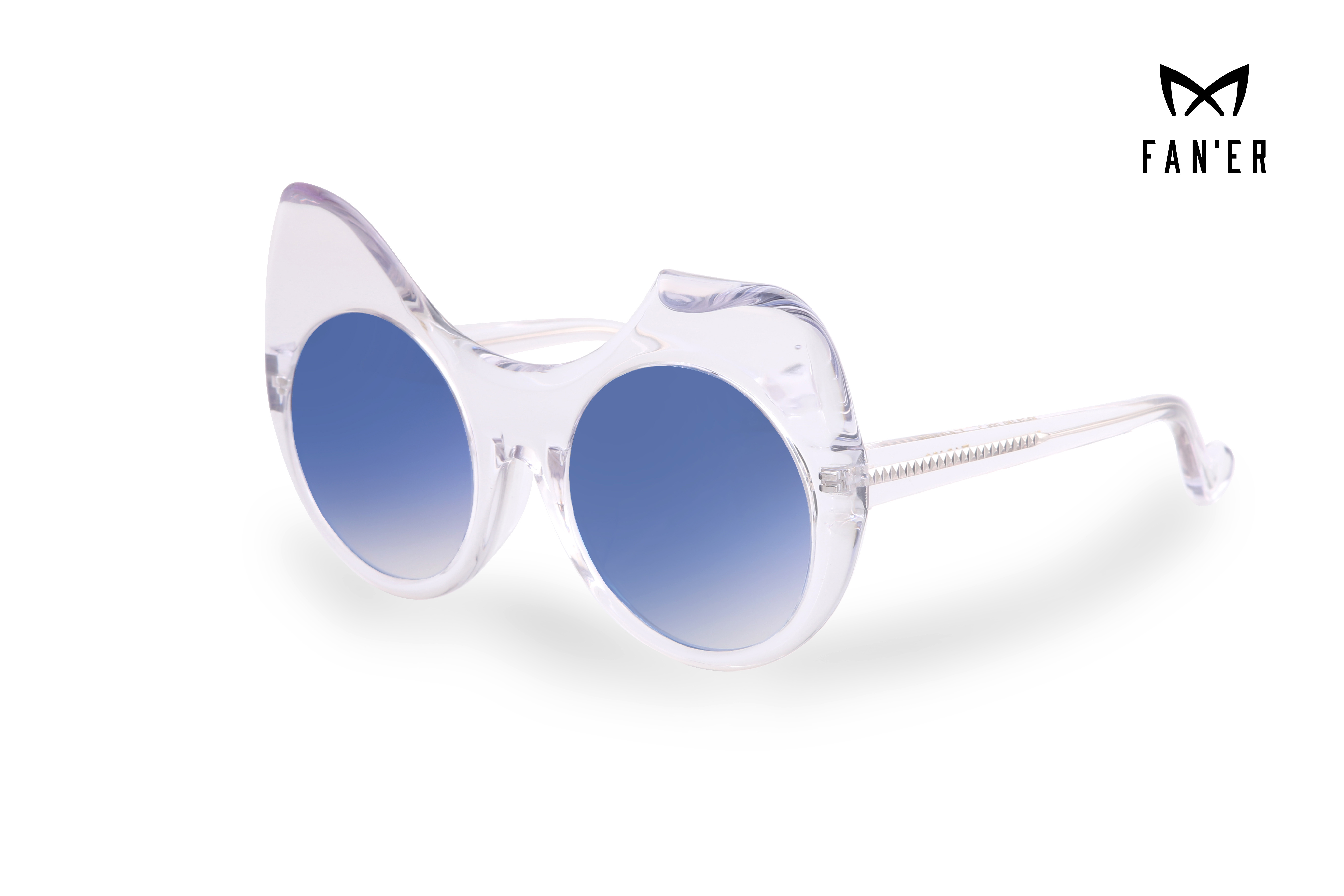 和成龙、范冰冰共同孵化眼镜品牌，「M.Y.D」填补轻奢眼镜市场的品牌空白