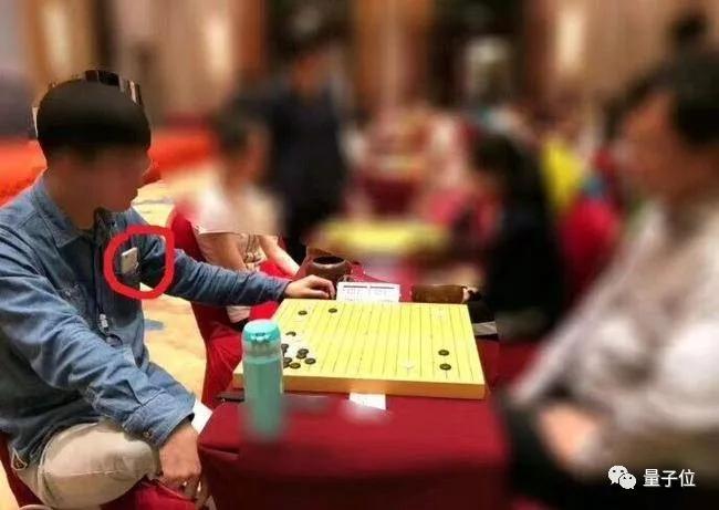 AI再乱围棋圈：“食言之战”柯洁落败；首例素人作弊引风波