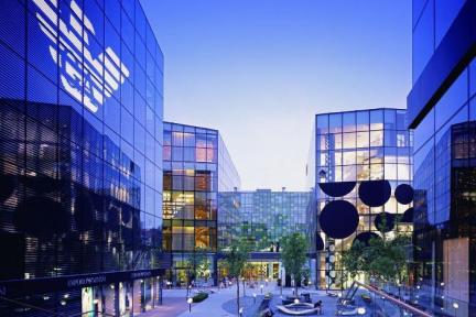 零售增长乏力拖累三里屯太古里，到底什么样的消费业态才吸引消费者？