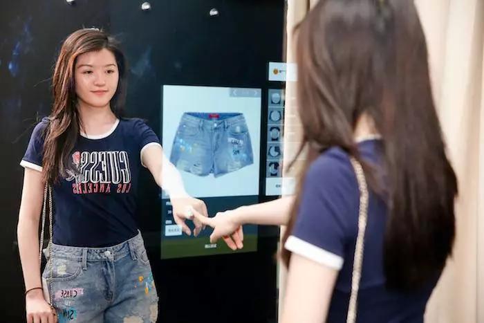 年轻人不爱逛商场了？这些好玩、好逛、好买的店才会让人走出家门