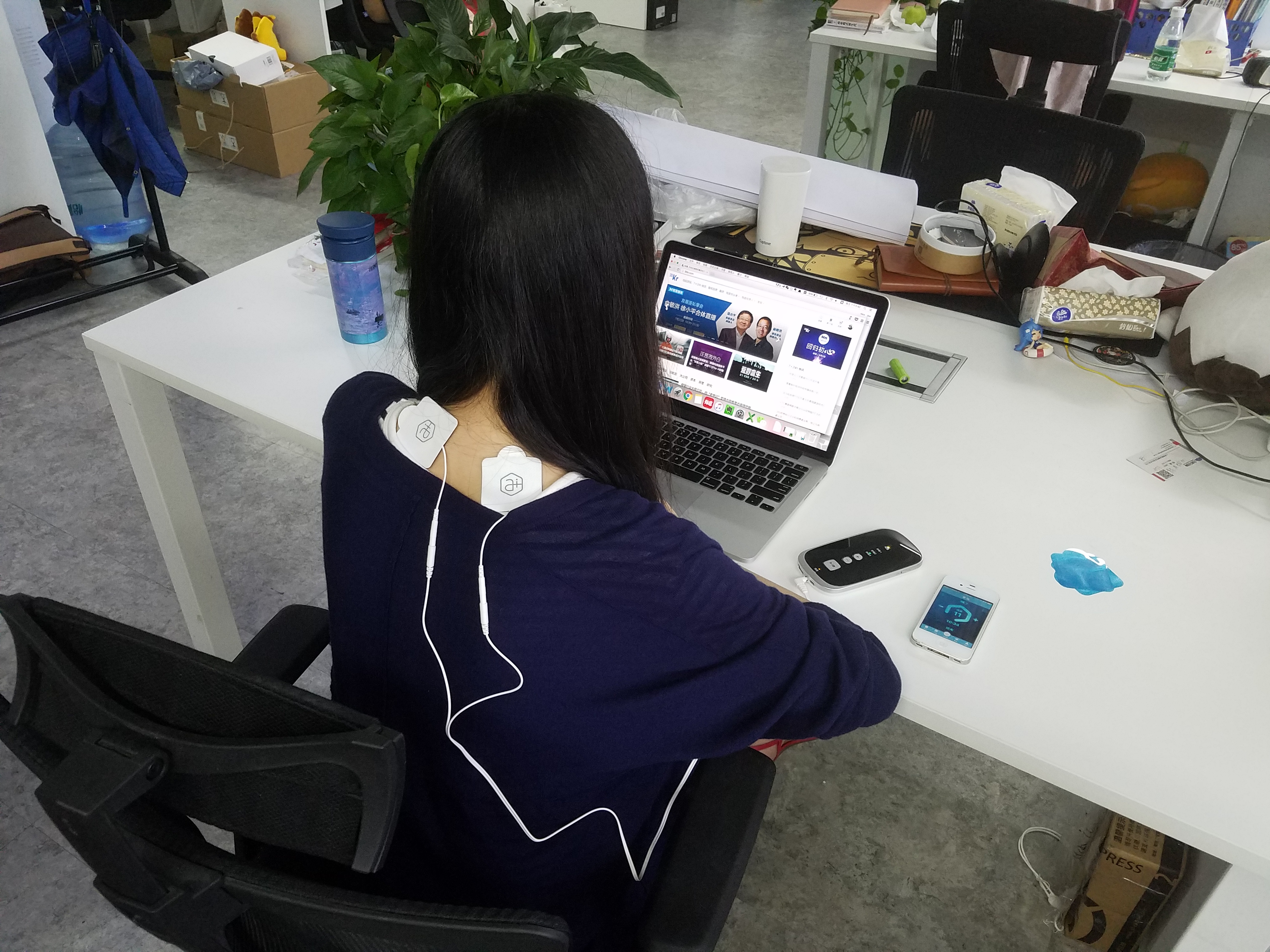 将医院中频治疗仪进行智能及手持化改造后，爱加还想做移动医疗