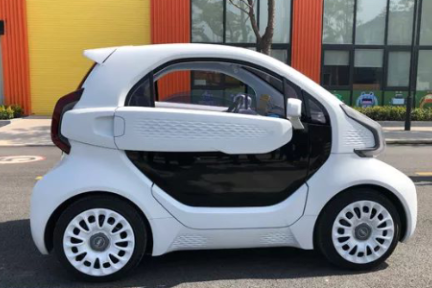 这台3D打印汽车：卖5万，花一部iphone的钱还能「换壳」