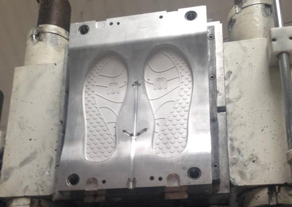 日常生活品可成为创业的小思路，不过3D打印可拆卸拖鞋是刚需么？