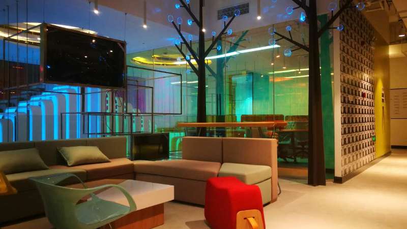 用商业空间连接内容创业者与消费者，「DNA Cafe&More」在上海开了5家店