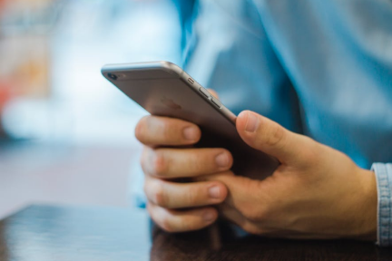 ​杀熟、降速、乱扣费：运营商的服务为什么总是令人不满意