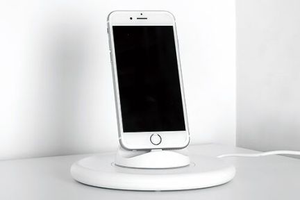 iPhone8应用临近，带火无线充电市场，麦极客推出消费级大功率无线充电产品