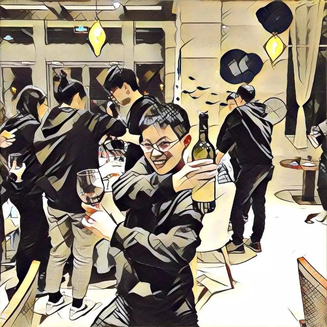 年会上吐的酒，都是职场里咽的泪