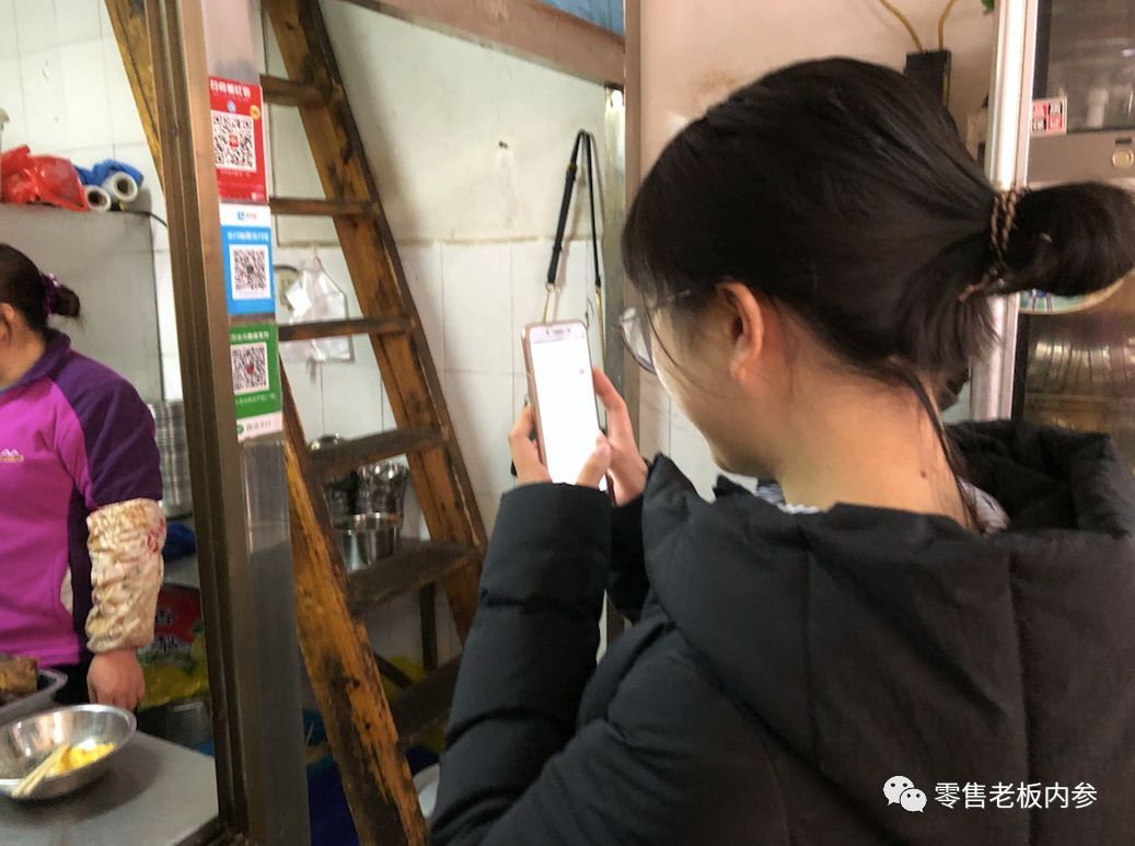 桂林米粉：县城小店生意的新门道