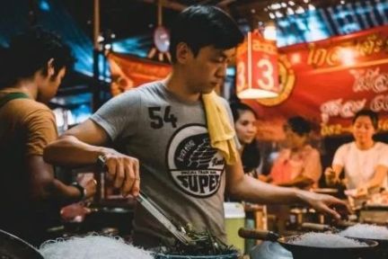 “前几年吃的亏现在都在回馈我”，9个散落人间的真实创业者故事
