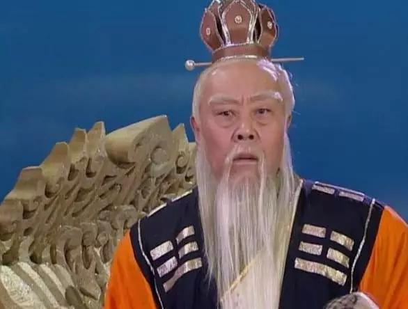 大家好，给大家介绍一下，这是我大徒弟@孙悟空