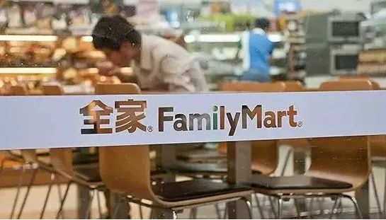 24小时争夺战：便利店夜未眠