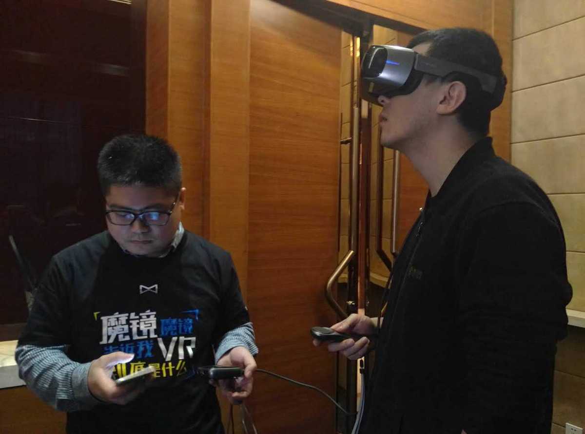 【VR/AR ·大公司月报】诸多行业巨头正在布局VR业务，行业势能持续积累中