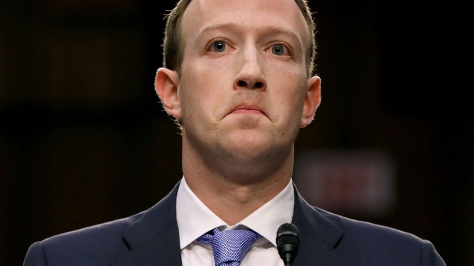 扎克伯格参加美国会听证，这些是最奇怪、也最重要的发言