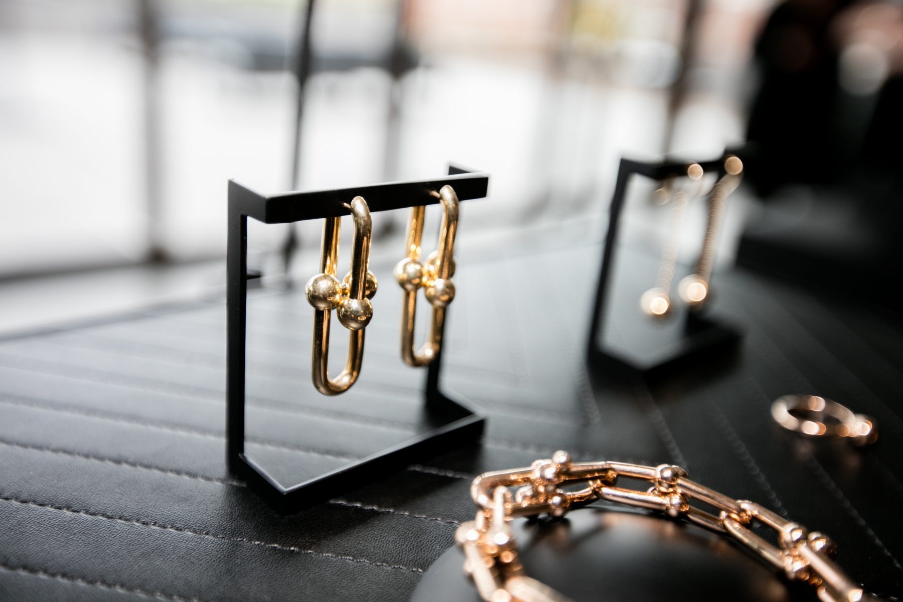 Tiffany请Lady Gaga代言是对年轻消费者产生了误解，看看你犯没犯相同的错误？