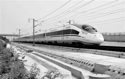 “时速400公里”的中国高铁，能否挽救你的异地恋