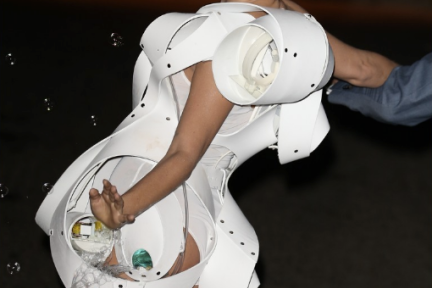 穿在Lady Gaga身上的3D打印