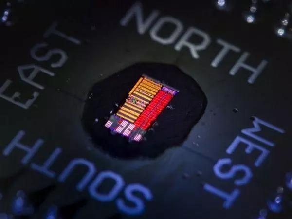 比人脑快 1000 倍的光子芯片，牛津大学最新成果可能彻底淘汰 CPU