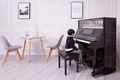 瞄准钢琴后服务市场，「Find智慧钢琴」还想普及中小学音乐素质教育