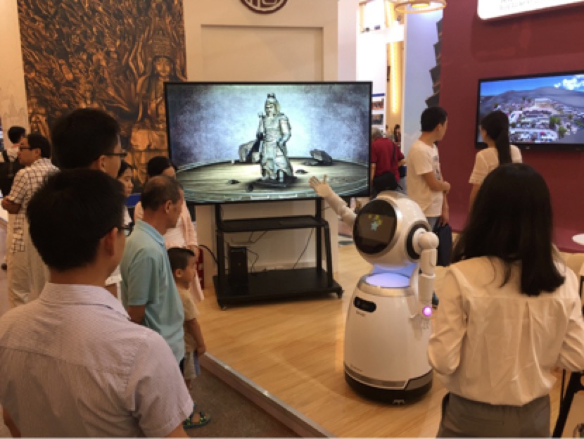 图说｜演奏家、钢铁侠、还有西施，一大波机器人现身机器人大会