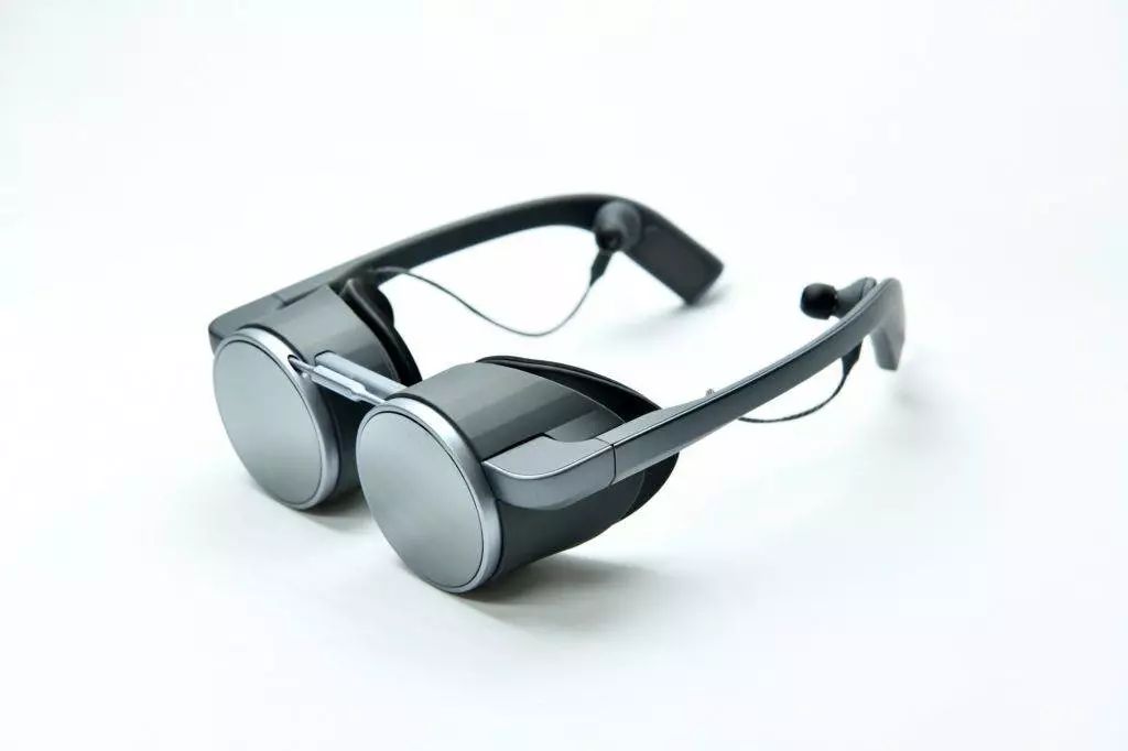 CES 2020 汇总：联想发布折叠屏电脑，松下推出 5G VR 眼镜