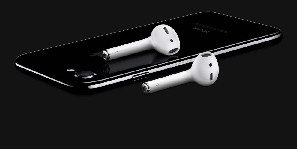 iPhone 7内幕：苹果为什么要取消耳机插孔？