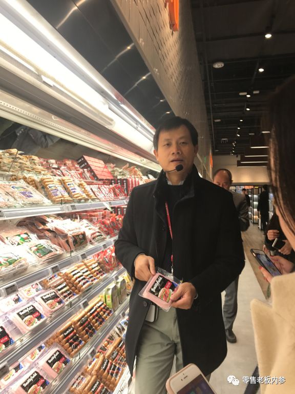 京东生鲜超市7FRESH开业，库存周转最多4天，不押宝活鲜能否PK盒马？