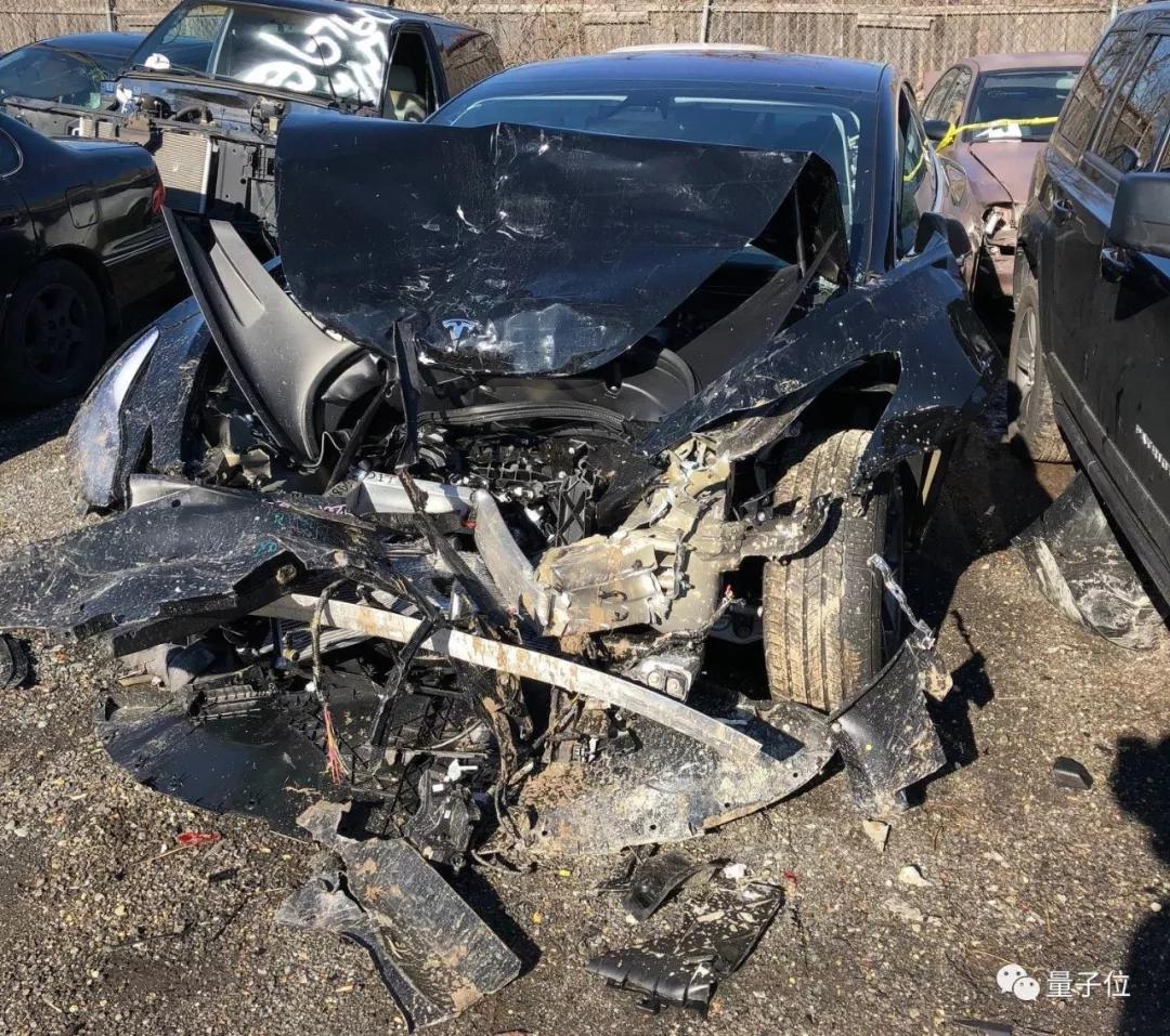 马斯克地球事务麻烦不断：Model 3又有一起严重事故曝光