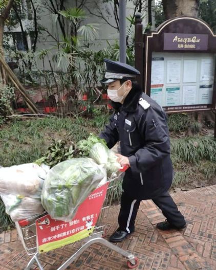 疫情一来，看门大爷和金牌物业到底有多大差别