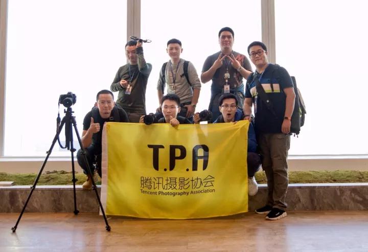 腾讯新总部滨海大厦：满满的黑科技，员工还能在“空中”撒丫子跑步 | 图说