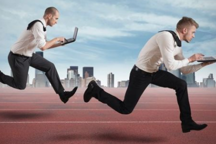 他认为，企业效率是个伪命题……