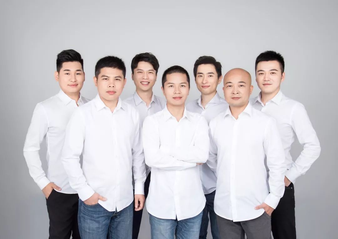 李想创业第一年2008年金融危机期间,是我创业18年至今最为纠结的
