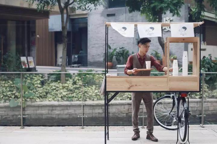 粉色店、黑金店、LAB概念店……喜茶的空间设计你学不会！