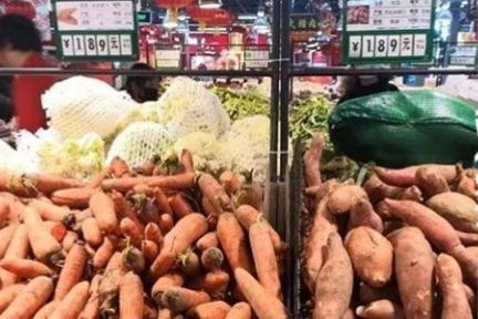 疫情下的互联网买菜：半夜抢菜，订单增5倍