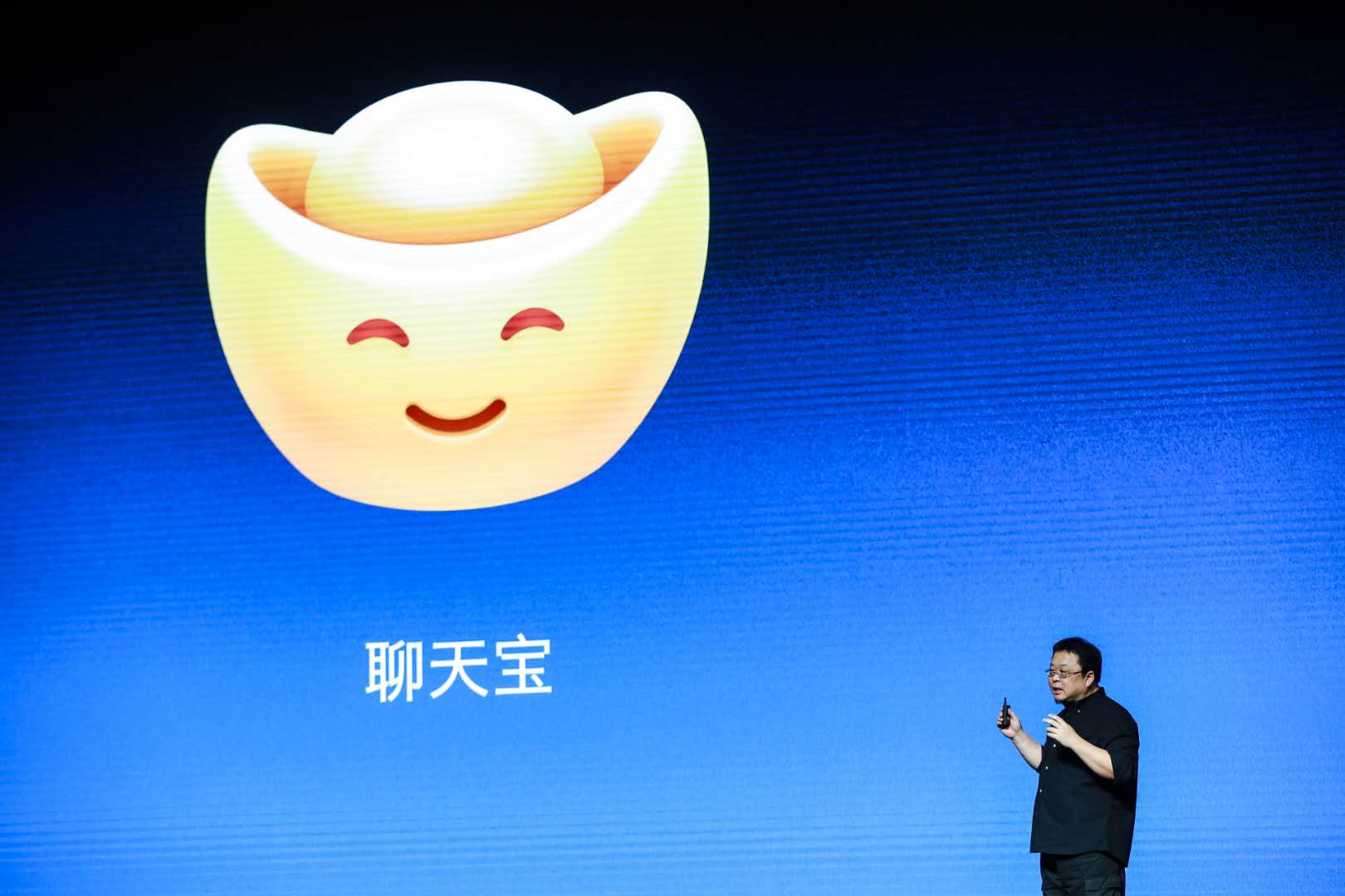 罗永浩、王欣、张一鸣的社交实验，为何王思聪认为都没戏？