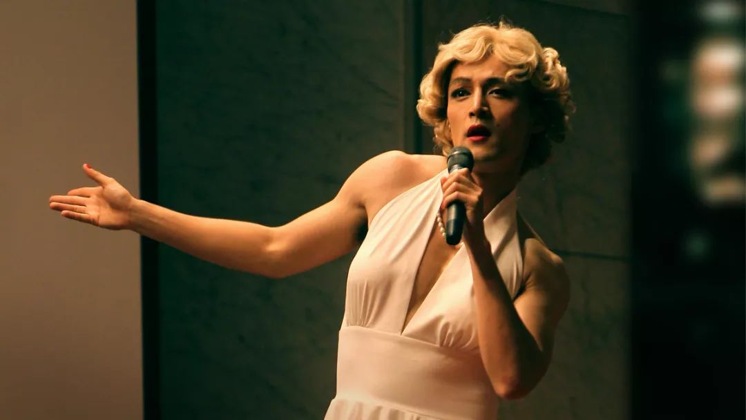 炮轰「娘化」时，大家到底在炮轰什么？